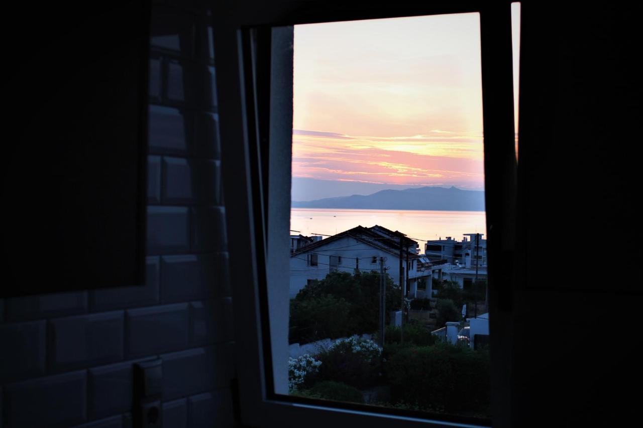 Sea View Apartment 15 Min From Athens Airport เนอามากรี ภายนอก รูปภาพ